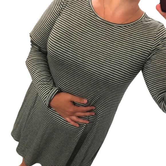 Sweet Claire MEDIUM Striped Elbow Patch Back Button Long Sleeve T-shirt Dress - Picture 8 of 13